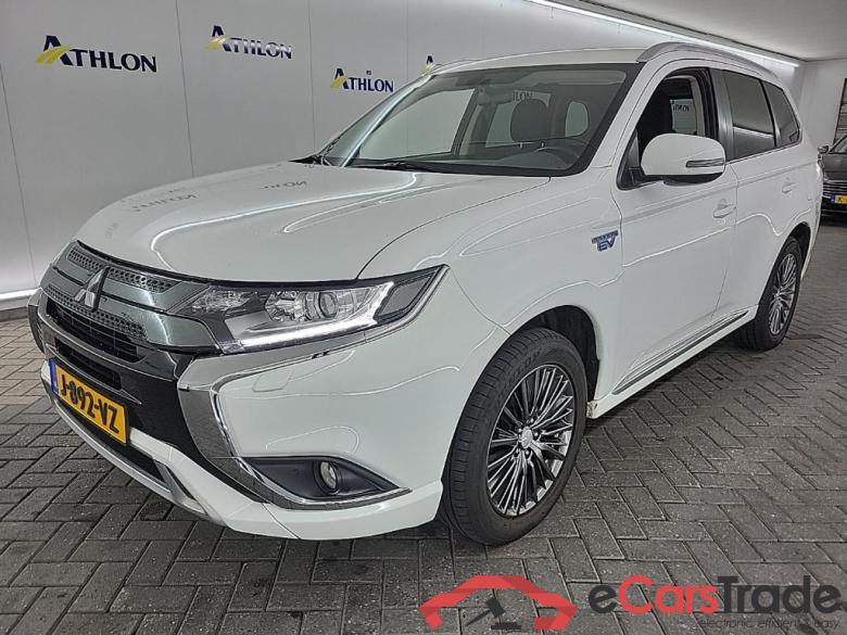 MITSUBISHI Outlander PHEV Pure 5D 165kW #1