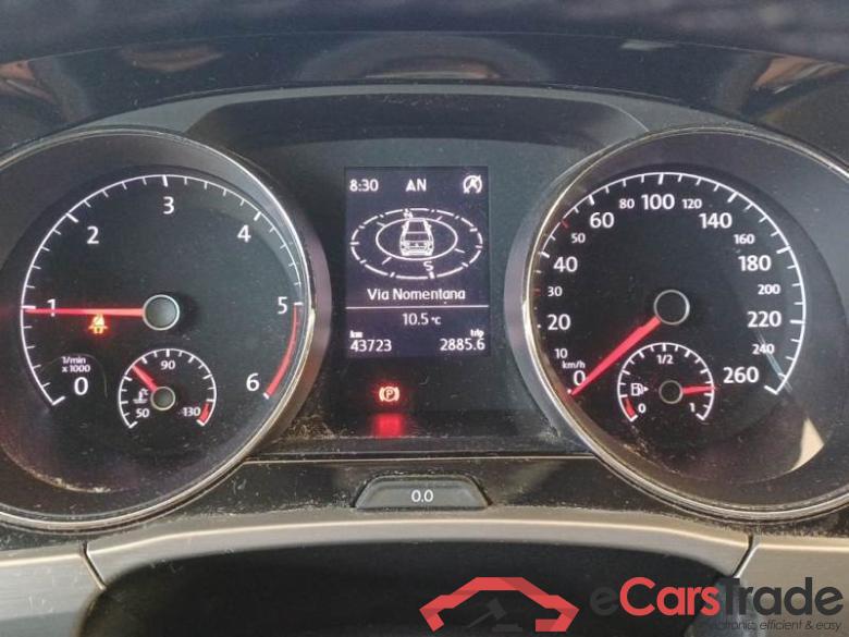 VOLKSWAGEN TOURAN / 2015 / 5P / MONOVOLUME 2.0 TDI 90KW BUSINESS #4