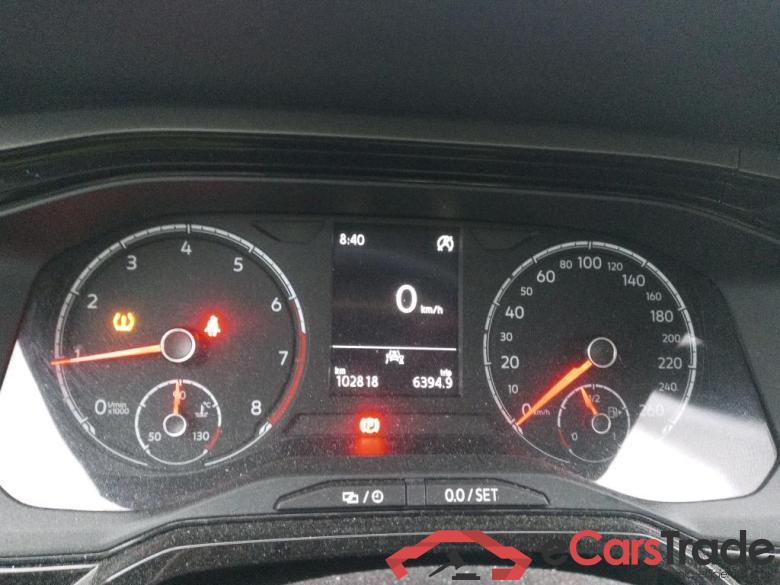 VOLKSWAGEN Polo / 2017 / 5P / berlina con portón Advance 1.0 TSI 70kW (95CV) #4