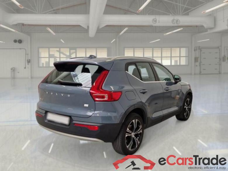VOLVO XC40 / 2017 / 5P / SUV T5 PLUG-IN HYBRID AUTO RECHARGE INSCR. #2