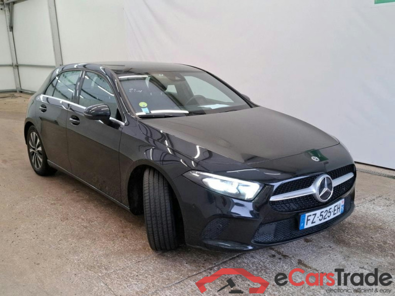 MERCEDES-BENZ Classe A Compact / 2018 / 5P / Berline A 200 d Business Line 8G-DCT #4