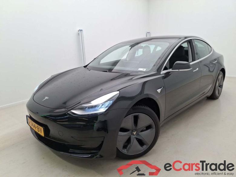 Tesla Model 3 Standard Range Plus 60 kWh #1