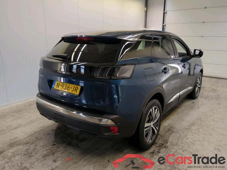 PEUGEOT 3008 1.2 PureTech Allure #2