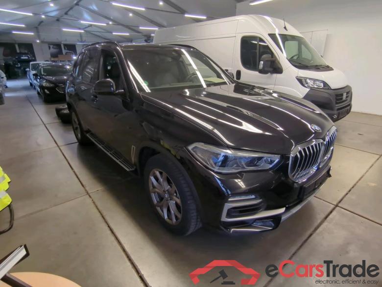 Baureihe X5 xDrive 45 e xLine 3.0 290KW AT8 E6d #6
