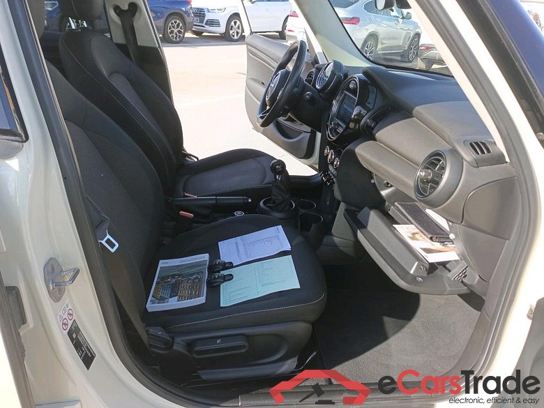 MINI MINI / 2014 / 5P / berlina con portón ONE 5 PUERTAS (CX) #6