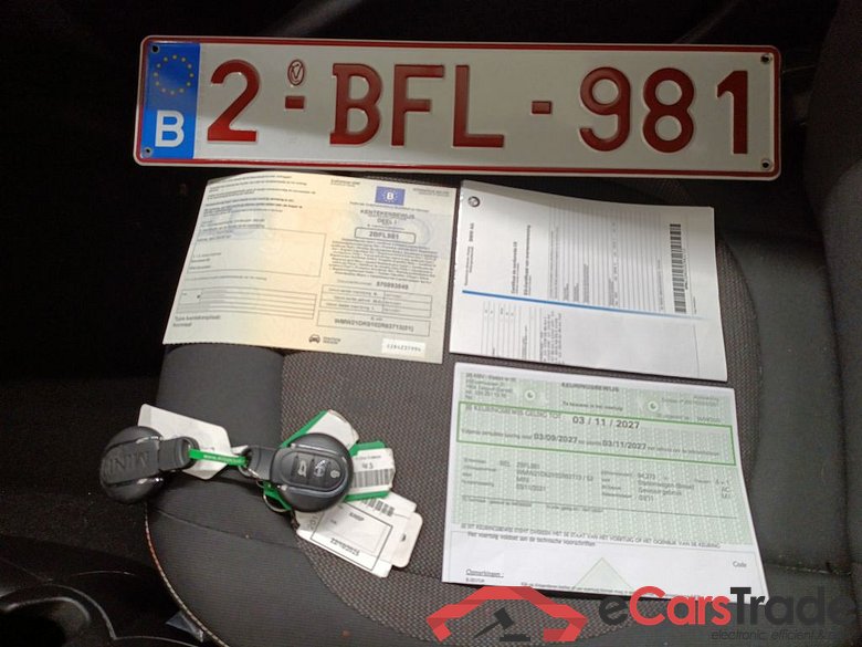 Mini 5 door One Aut. 5d #4