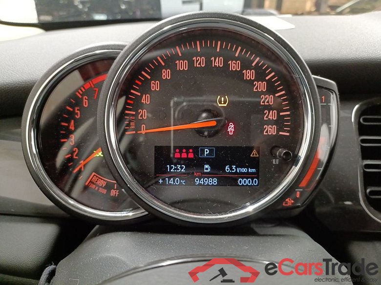 Mini 5 door One Aut. 5d #6