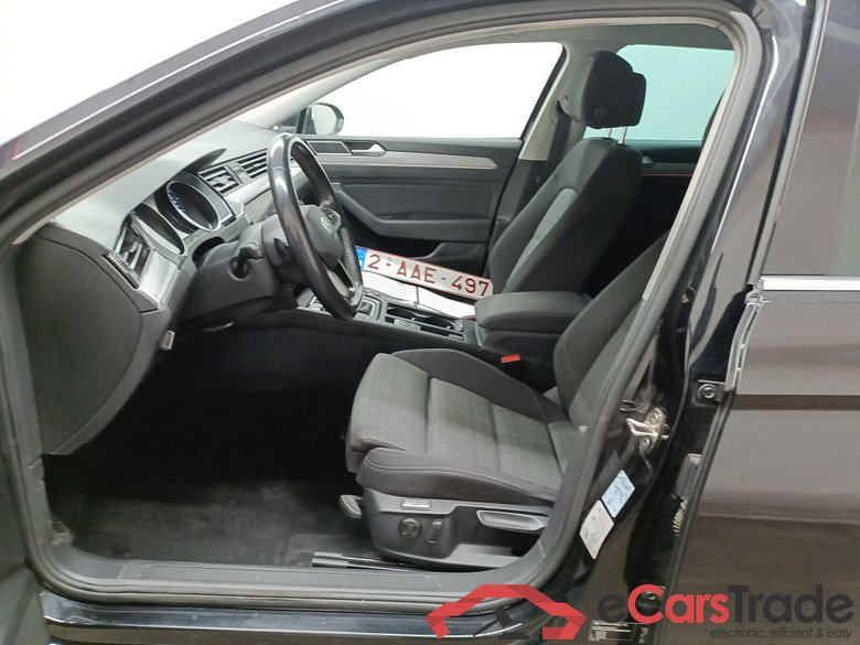 Volkswagen Passat Variant 2.0 TDI 90kW DSG Style Business 5d #3