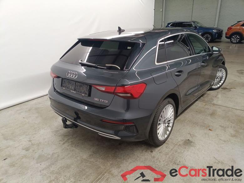 Audi A3 Sportback 1.5 35 TFSi 110kW S tronic Advanced 5d #2