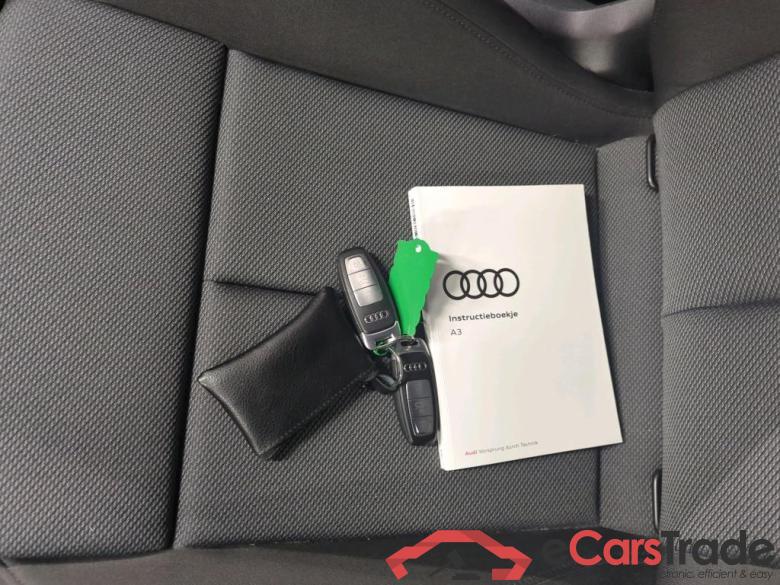 Audi A3 Sportback 30 TFSI S tronic Business edition 5d #4