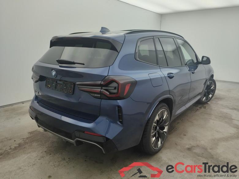 BMW IX3 - 2022 74 kWh 286 iX3 5d #2