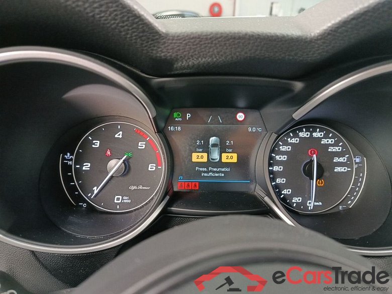 ALFA ROMEO STELVIO DIESEL - 2020 2.2 MJD 190hp AWD Super 5d #4