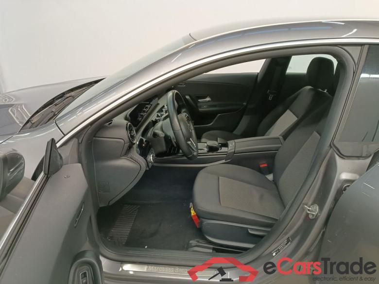 Mercedes-Benz CLA CLA 180 d Business Solution Aut. 4d #3