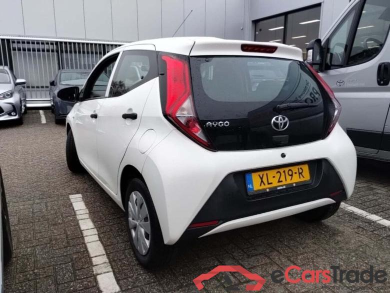 TOYOTA Aygo 1.0 VVT-i x-fun #3