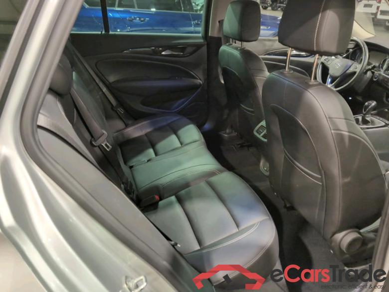 OPEL INSIGNIA SPORTS TOURER DIESEL 1.5 Turbo D Business Elegance #6