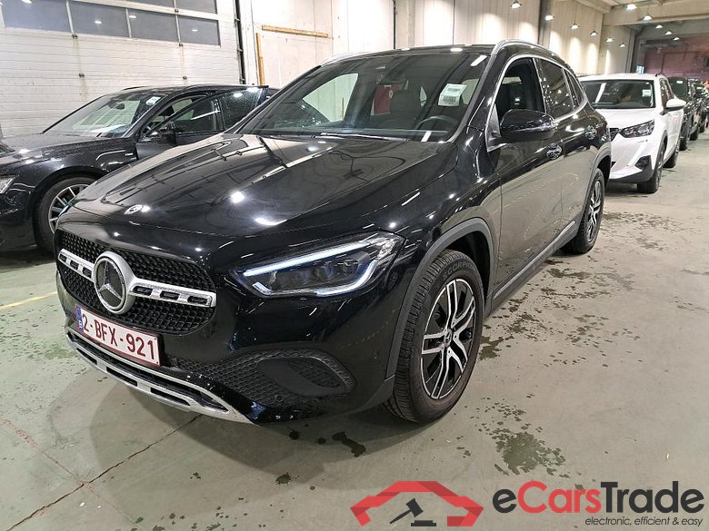MERCEDES-BENZ GLA 1.3 GLA 250 E DCT BUSINESS SOLUTION