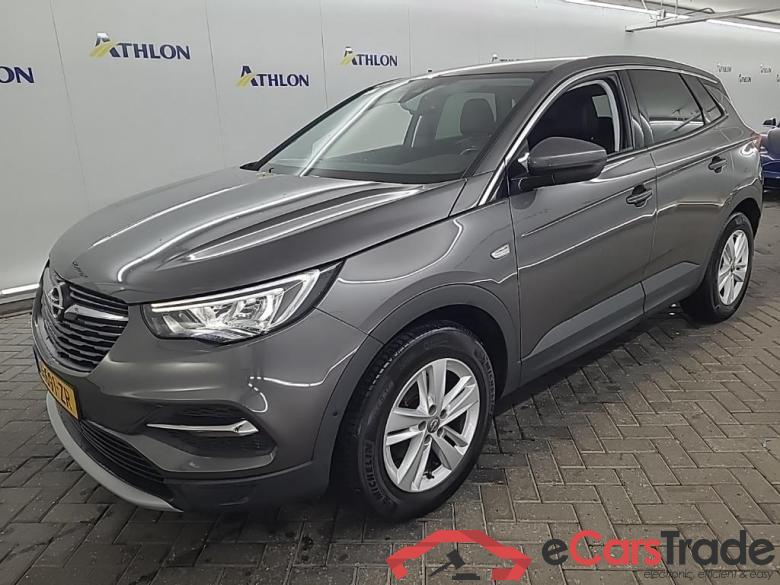 OPEL Grandland X 1.2 Turbo S&S 96kW Bus. Executive Auto 5D #1