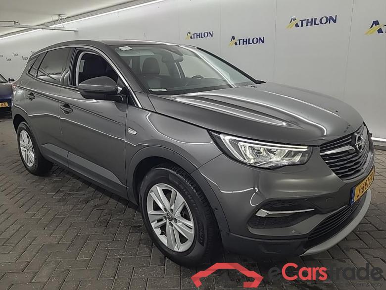 OPEL Grandland X 1.2 Turbo S&S 96kW Bus. Executive Auto 5D #2