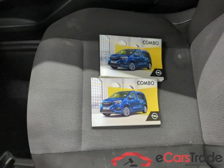 Opel Combo L2H1 1.5D 75kW S/S Edition 2.4T 4d #4