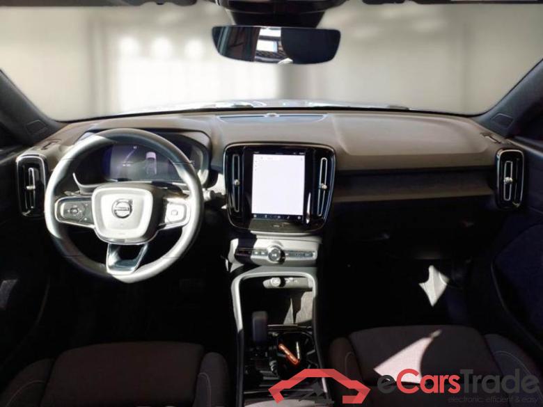 VOLVO C40 / 2021 / 5P / CROSSOVER RECHARGE TWIN PLUS #3