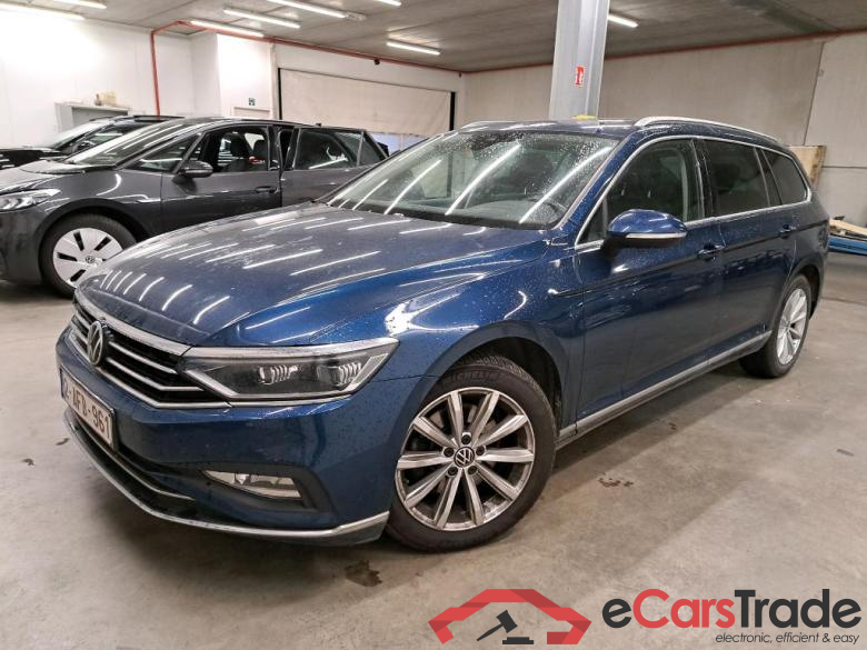 VOLKSWAGEN - VW  PASSAT VARIANT TDI 200PK DSG7 4 MOTION Elegance Business With Nappa Leather & Nav Discover Pro & Head Up &  Pano Roof