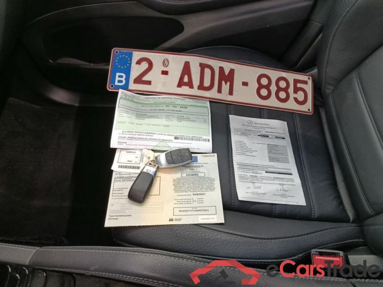 Mercedes-Benz GLE GLE 350 de 4MATIC 5d #4