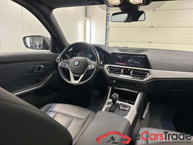 BMW 3-serie Touring 318i Executive Ed. #3