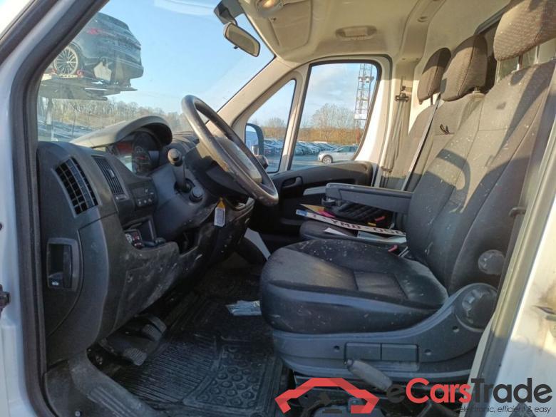 Peugeot Boxer 2.2 BlueHDi S&S 140 Premium 335 L2H2 4d #3