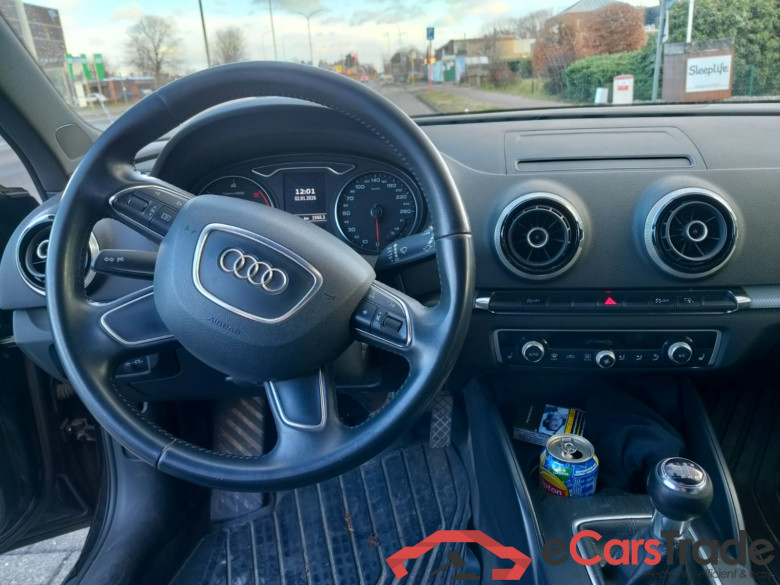 Audi A3 SB 2.0 TDi Matte Xenon Navi Leather Klima PDC ... #5