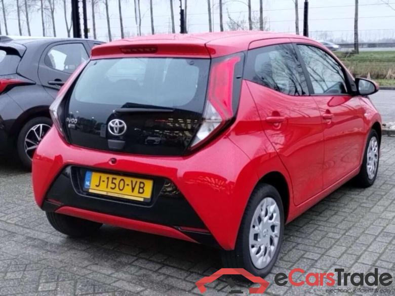 TOYOTA Aygo 1.0 VVT-i x-play #4