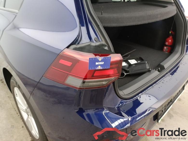Volkswagen Golf VIII 1.5 eTSI 96kW Life Business Premium DSG 5d #4