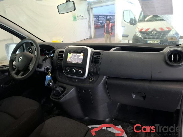 Trafic III Combi L2H1 3 0t (8/9 Sièges) Life 2.0 dCi 145CV BVM6 9 Sieges E6dT #5