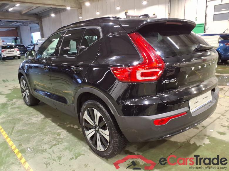 VOLVO XC40 1.5 T4 PHEV ULTIMATE DARK DESIGN DCT #2