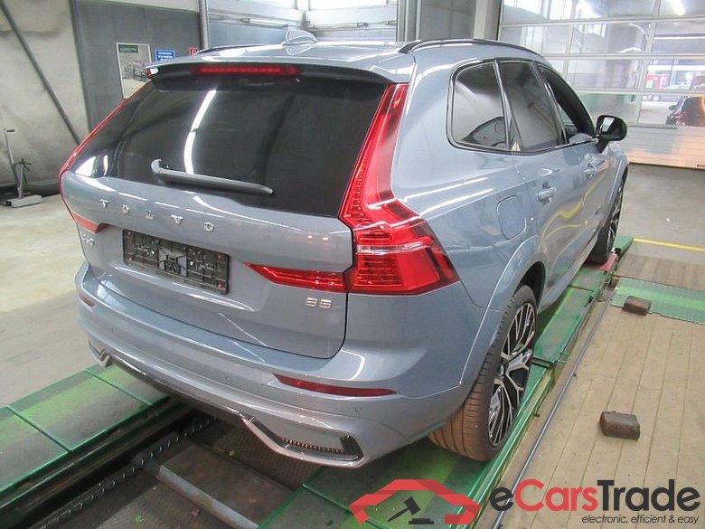 Volvo XC60 (03.2017->) DE - SUV5 B5 (Benzin) 2WD EU6d, R-Design Mild-Hybrid (EURO 6d), (Facelift) 2021 #3