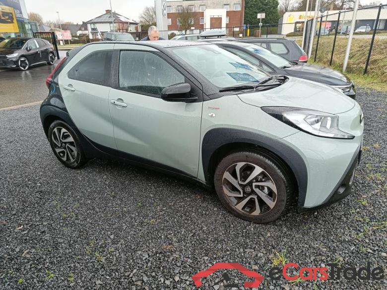 TOYOTA Aygo X Aygo X 1.0i VVT-i X pulse Air CVT #2