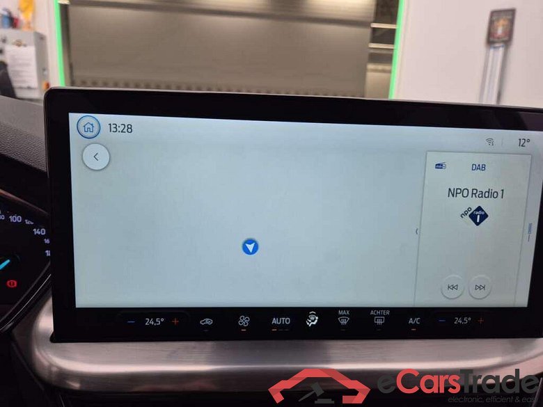 FORD FOCUS 1.0 EcoBoost Hybrid Titanium #6