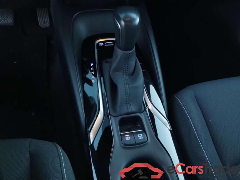 TOYOTA COROLLA 1.8 Hybrid Active #6