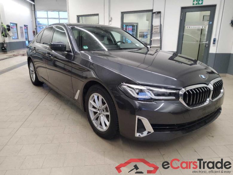 BMW 5 Limousine (G30)(02.2017->) DE - Lim4 520 d Mild-Hybrid EU6d, Luxury Line (EURO 6d), (Facelift) 2020 - 2023 #2