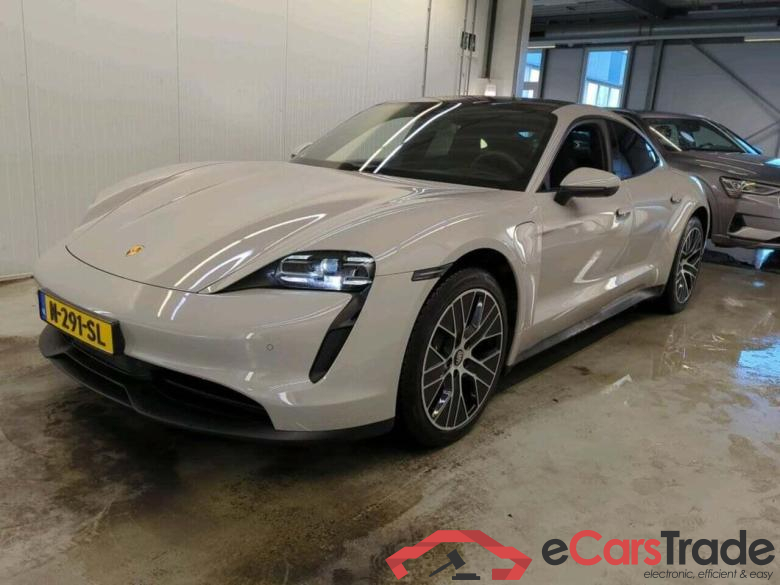 PORSCHE Taycan Performance 84kWh