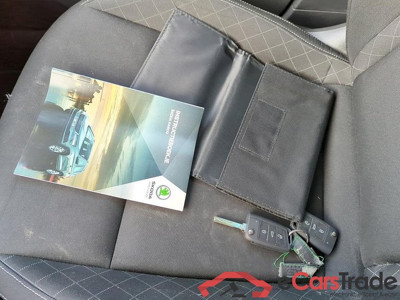 SKODA Karoq 110 kW #6