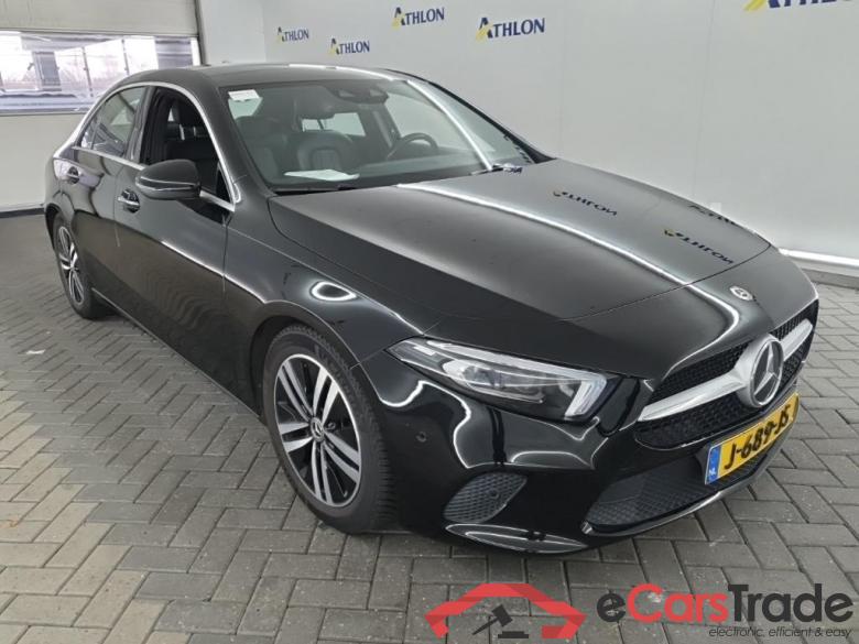 MERCEDES-BENZ A-Klasse Limousine A 180 d 7G-DCT Business Solution Luxury 4D 85kW #2