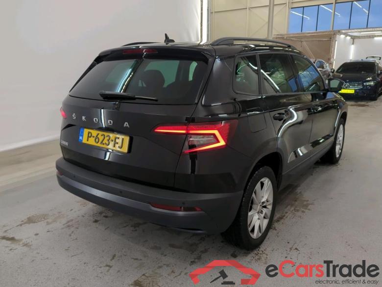 Skoda Karoq 1.5 TSI ACT Greentech DSG Buss Edition 5d #2