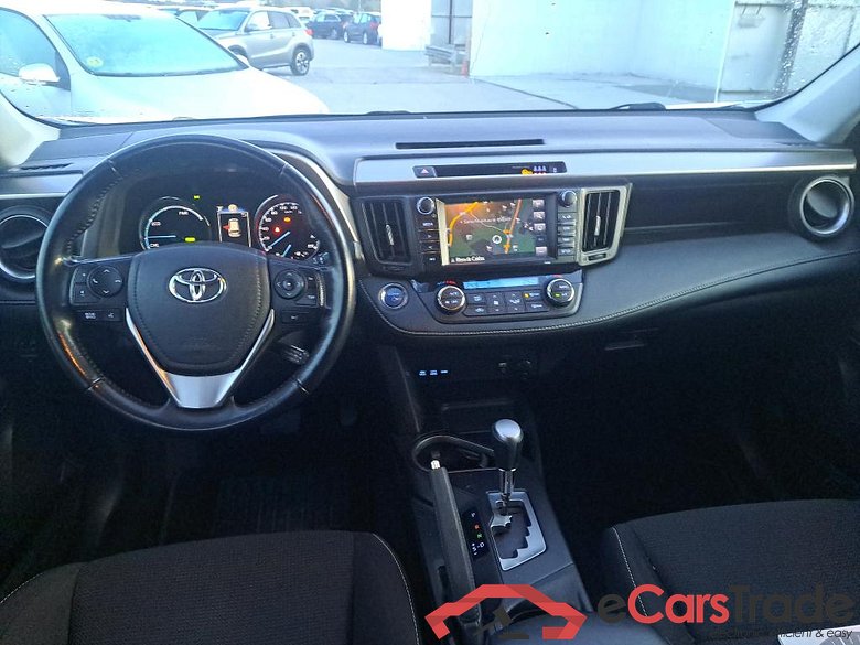 TOYOTA Rav4 / 2015 / 5P / todoterreno 2.5l hybrid 2WD Advance Pack Drive #3