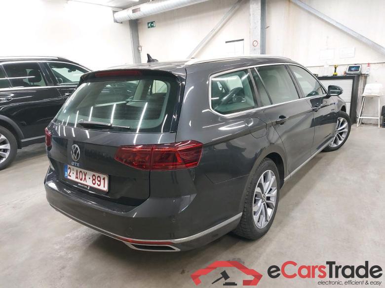 VOLKSWAGEN - VW  PASSAT VARIANT TSI 218PK GTE DSG6 Business Pack Design & Comfort With Nappa Seats & Matrix LED & Easy Open & Travel Assist & Area View  * HYBRID * #2
