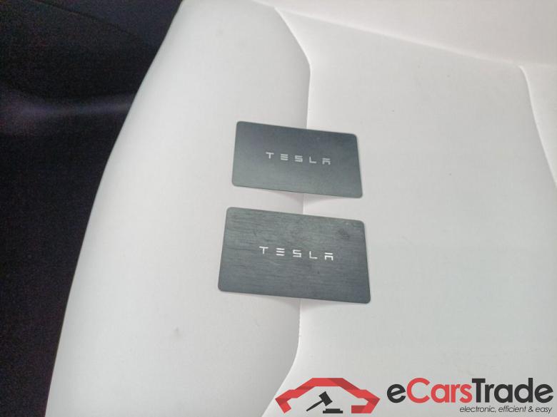 Tesla Model Y Long-Range Dual Motor AWD 5d #4