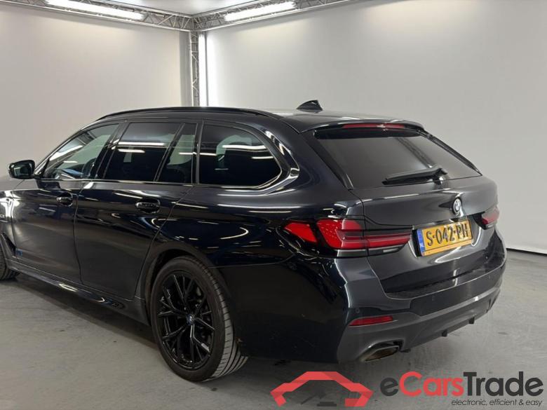 BMW 5-SERIE TOURING 530e Business Edition Plus #3