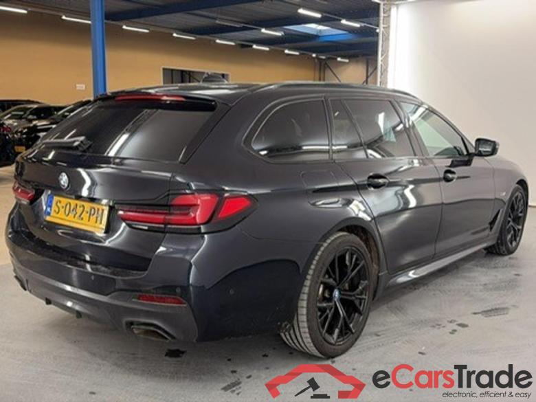 BMW 5-SERIE TOURING 530e Business Edition Plus #4