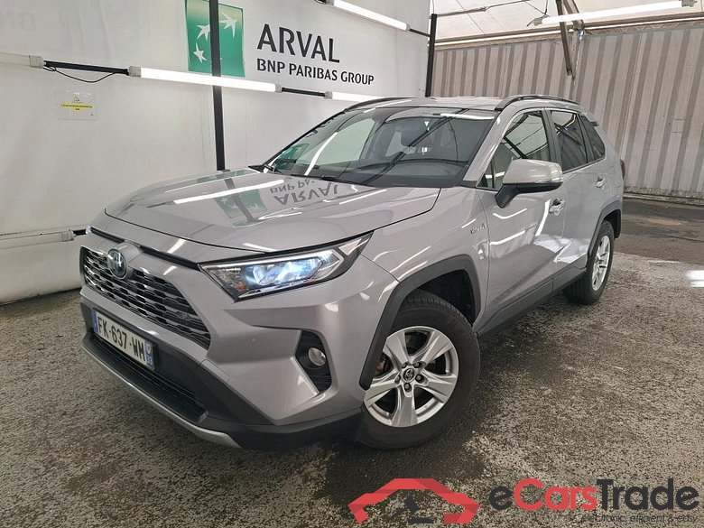 TOYOTA RAV4 Hybride / 2018 / 5P / SUV 2WD 218ch Dynamic #1