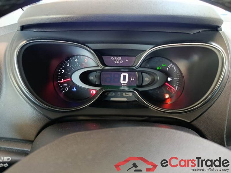 RENAULT CAPTUR / 2017 / 5P / CROSSOVER 1.5 DCI 90CV ENERGY SPORT EDITION2 EDC #4
