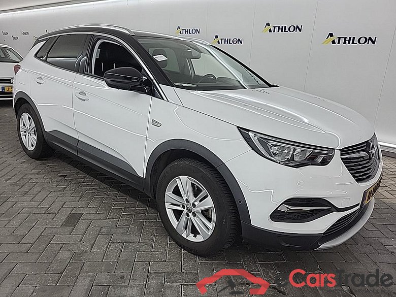 OPEL Grandland X 1.2 Turbo S&S 96kW Bus. Executive Auto 5D #2